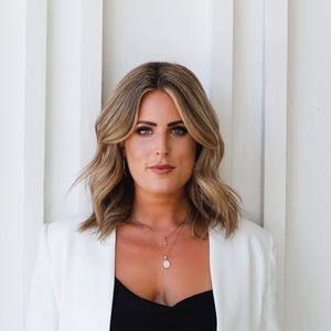 Meet your Posher, Linda